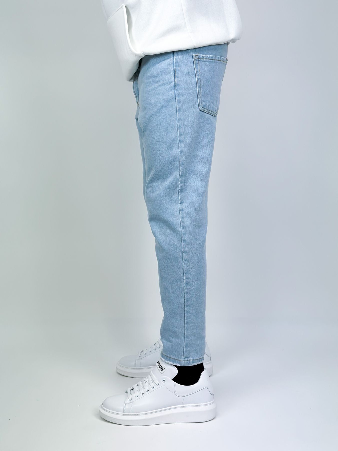 Jeans chiaro basic - Estilo De Vida