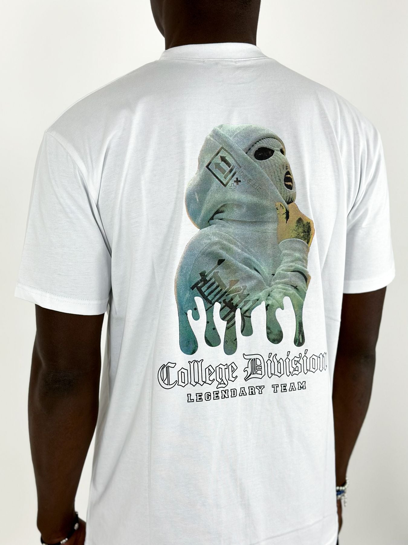 T-Shirt College Division - Estilo De Vida