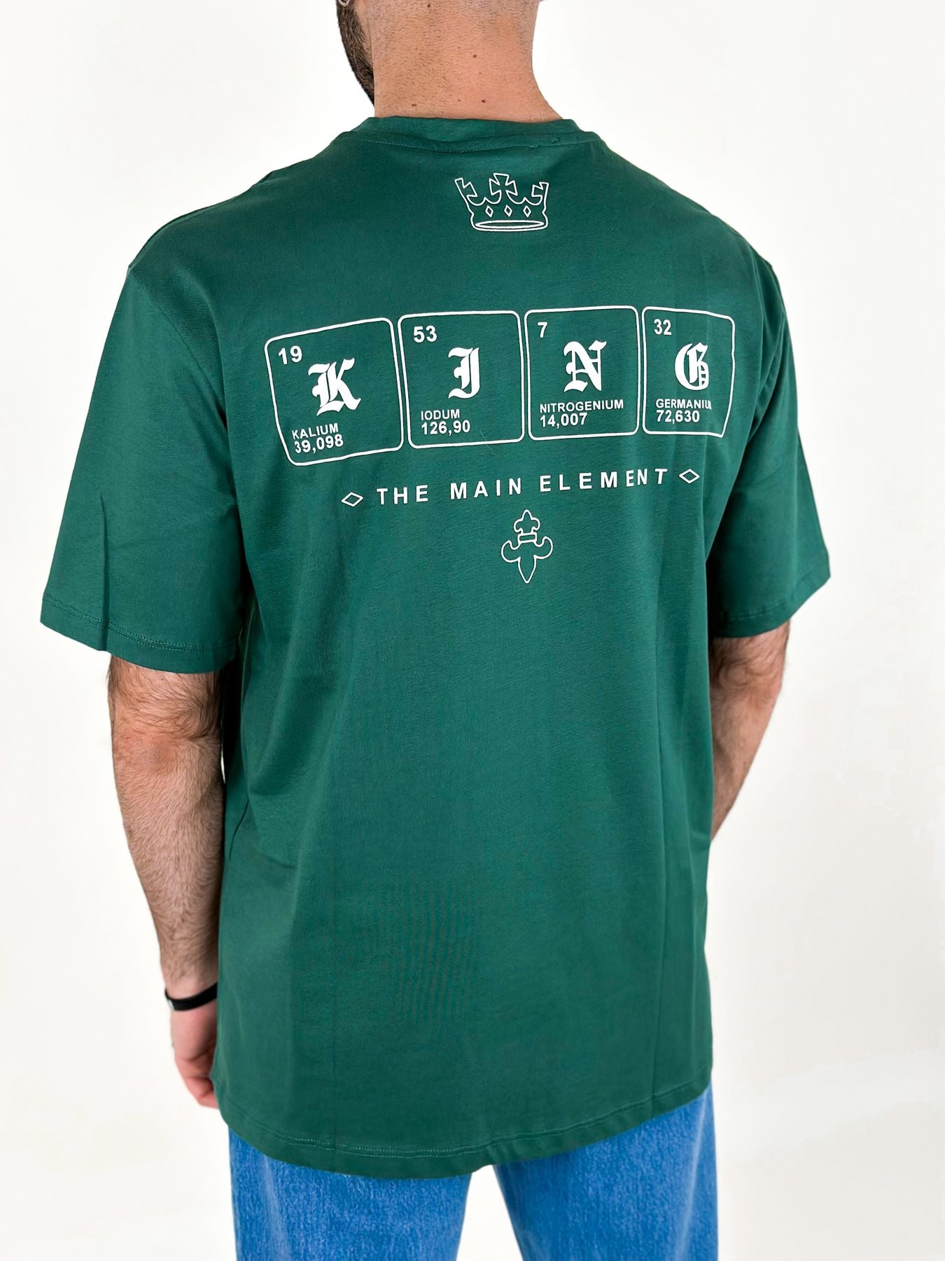 T-Shirt the main element